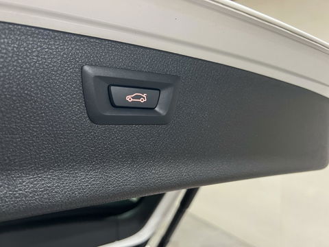 BMW 3 Serie Touring 318i M-Sport Navi Cruise Leer NAP