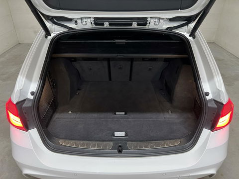 BMW 3 Serie Touring 318i M-Sport Navi Cruise Leer NAP