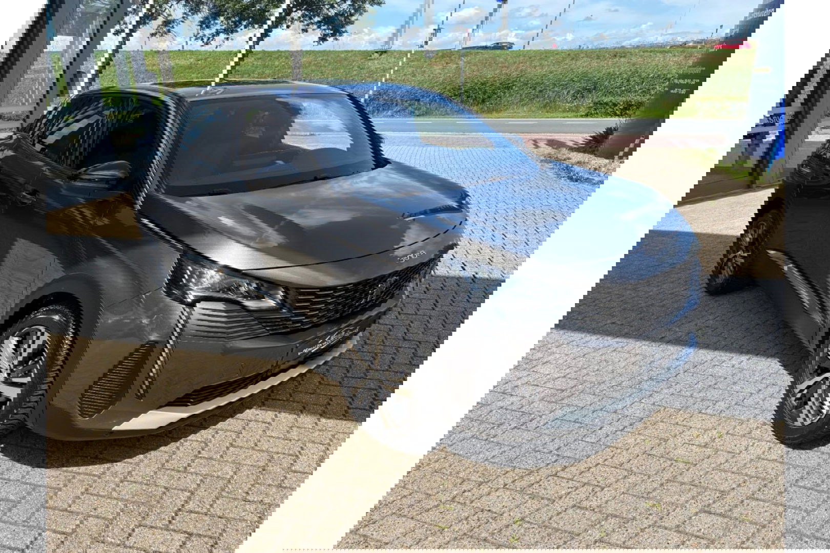 Peugeot 3008 1.2 130PK AUTOMAAT ALLURE P.BNS NAVI PDC-CAMERA LMV