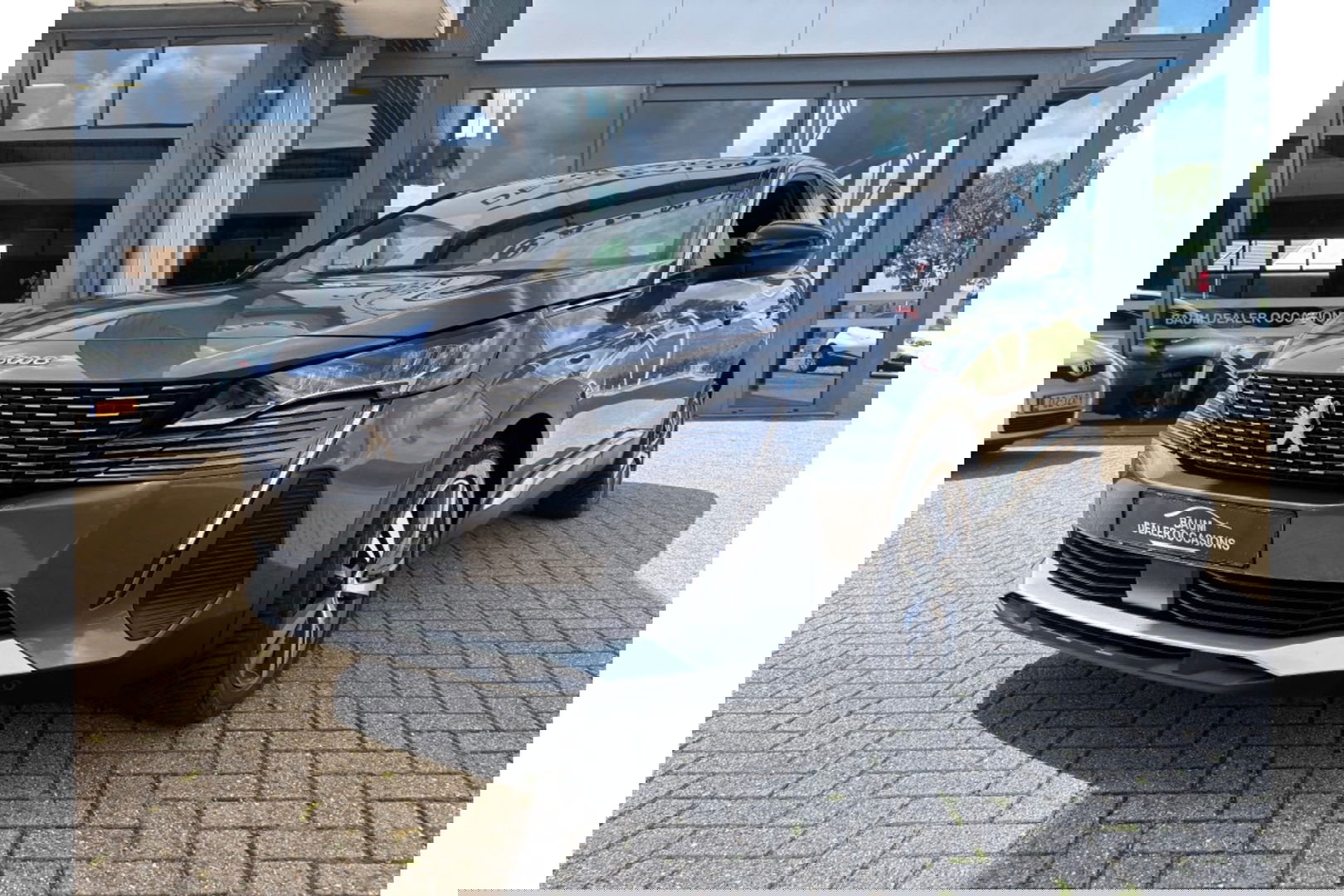 Peugeot 3008 1.2 130PK AUTOMAAT ALLURE P.BNS NAVI PDC-CAMERA LMV