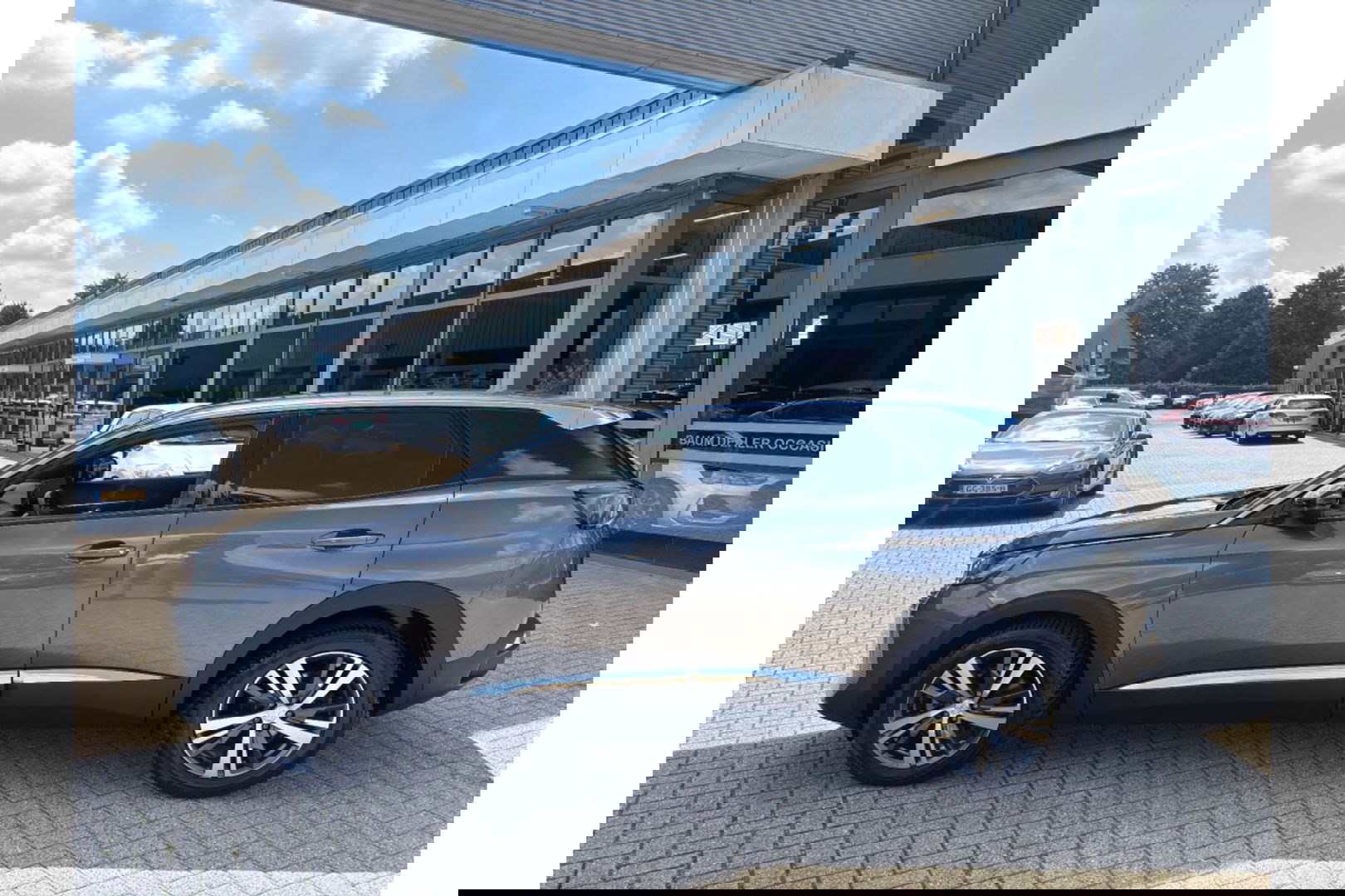 Peugeot 3008 1.2 130PK AUTOMAAT ALLURE P.BNS NAVI PDC-CAMERA LMV