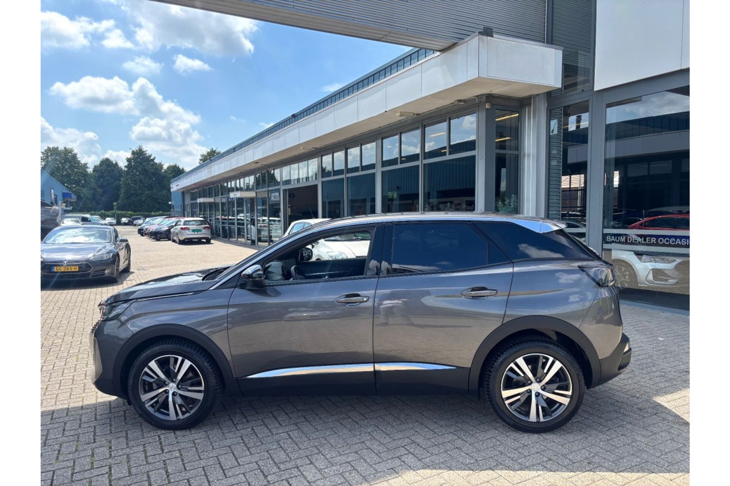 Peugeot 3008 1.2 130PK AUTOMAAT ALLURE P.BNS NAVI PDC-CAMERA LMV