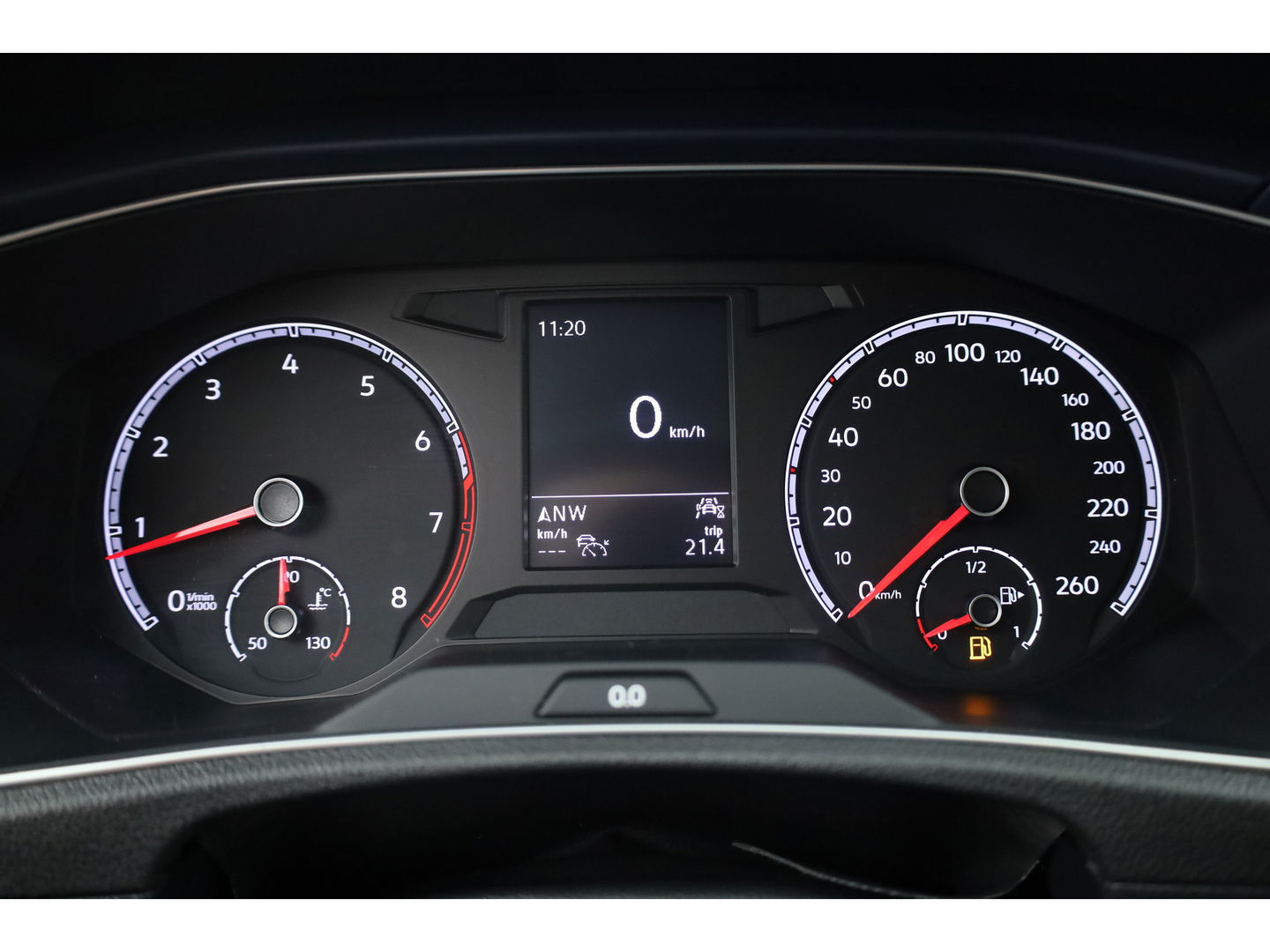 Volkswagen T-Roc 1.5 TSI Style | Navi | Adapt. Cruise | Apple CarPlay | Stoelverw. | PDC | All seasons