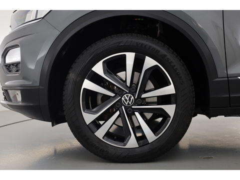 Volkswagen T-Roc 1.5 TSI Style | Navi | Adapt. Cruise | Apple CarPlay | Stoelverw. | PDC | All seasons