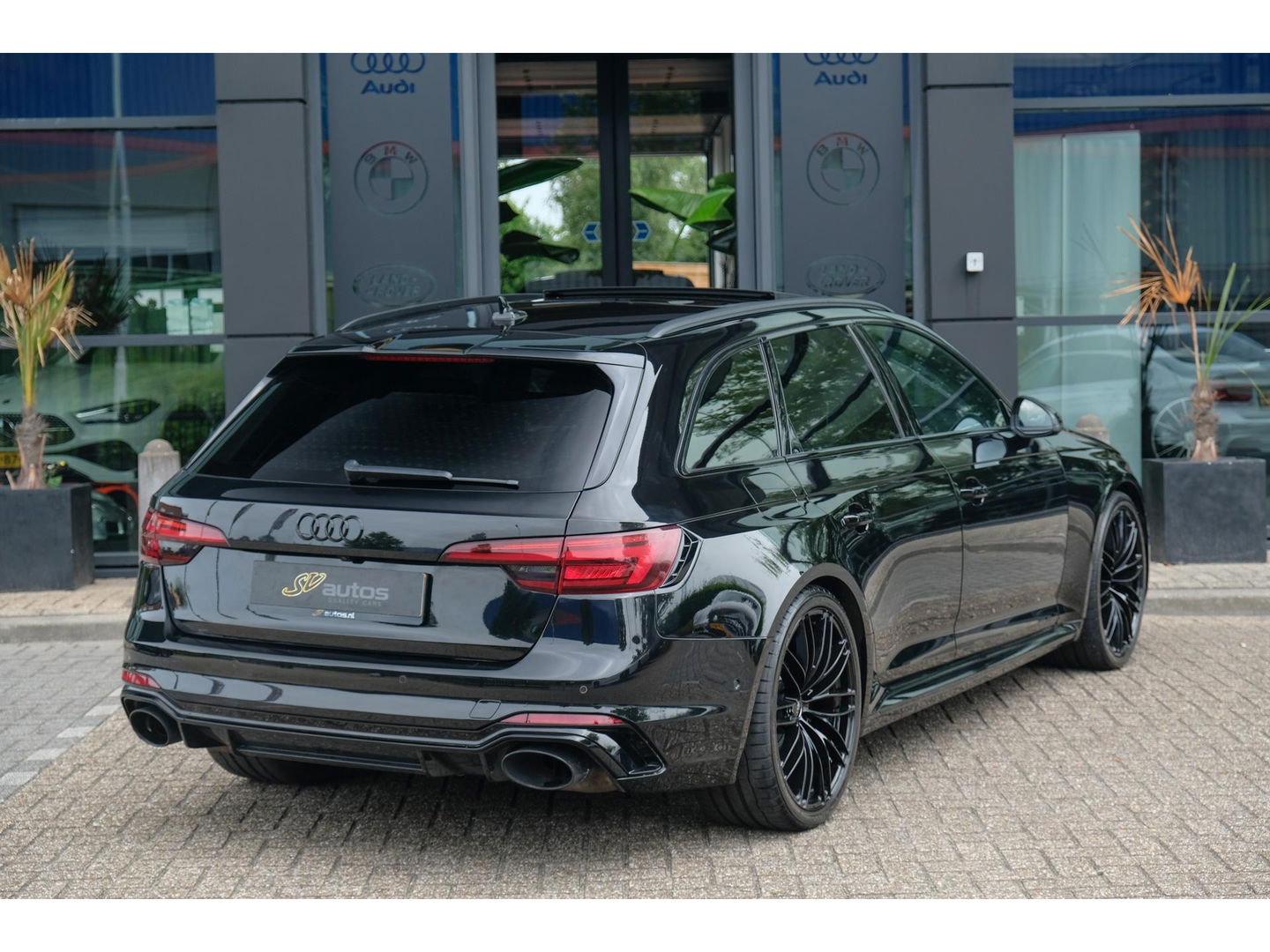 Audi RS4 Avant 2.9 TFSI 450pk Quattro Panoramadak Stoelkoeling Bang&Olufsen Head-up ABT 20" LMV