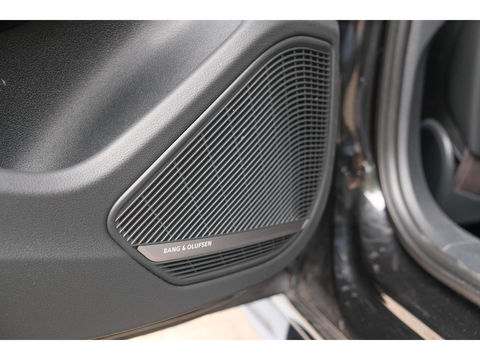 Audi RS4 Avant 2.9 TFSI 450pk Quattro Panoramadak Stoelkoeling Bang&Olufsen Head-up ABT 20" LMV