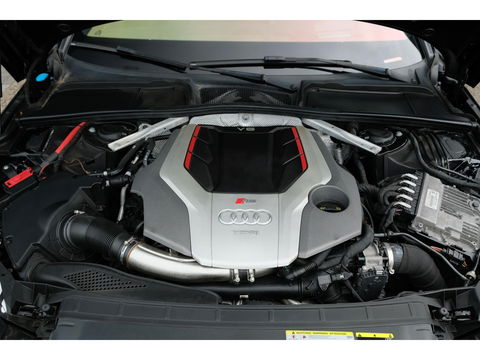 Audi RS4 Avant 2.9 TFSI 450pk Quattro Panoramadak Stoelkoeling Bang&Olufsen Head-up ABT 20" LMV