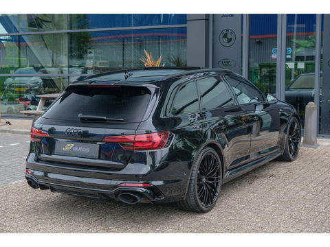 Audi RS4 Avant 2.9 TFSI 450pk Quattro Panoramadak Stoelkoeling Bang&Olufsen Head-up ABT 20" LMV