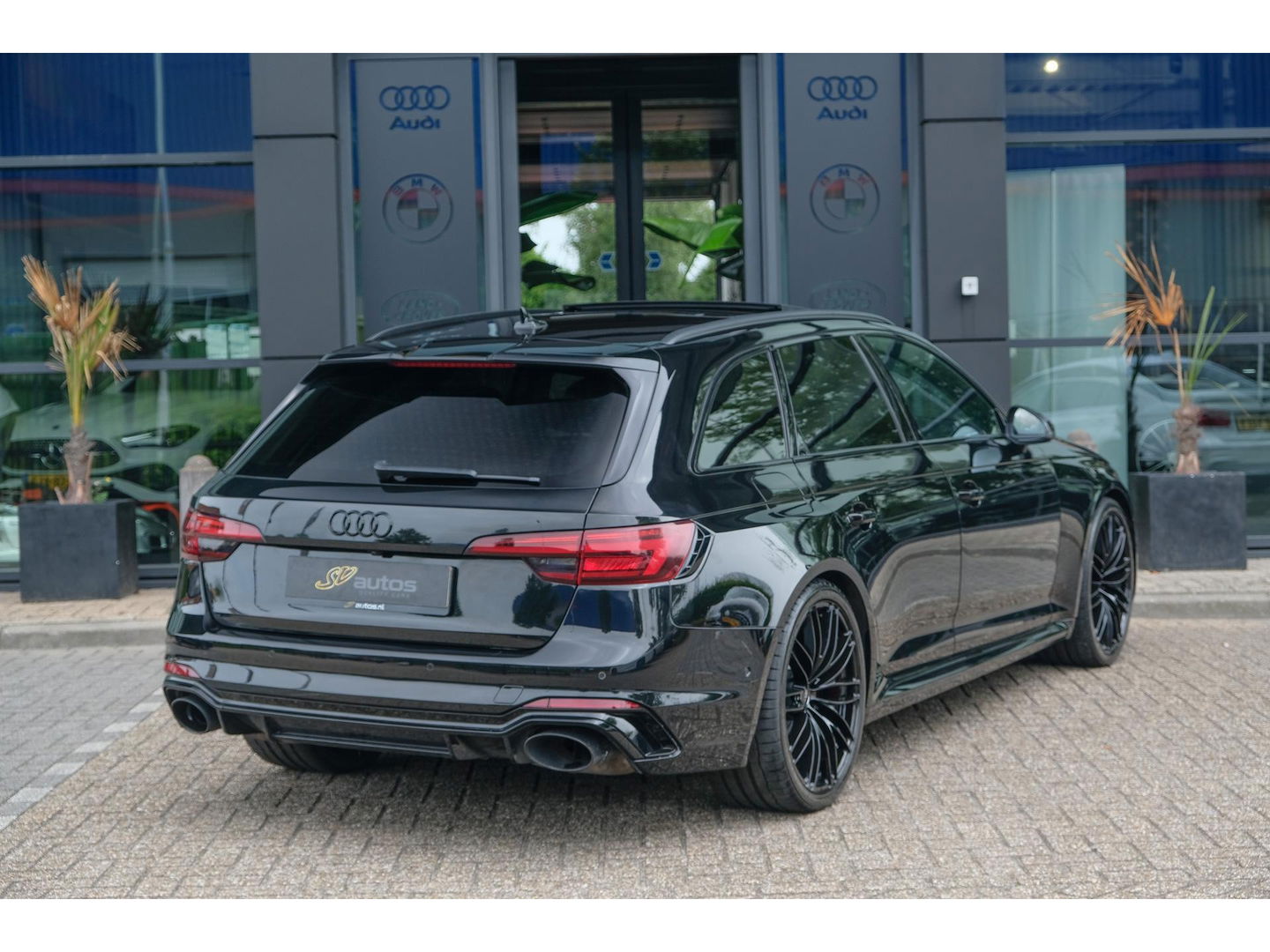 Audi RS4 Avant 2.9 TFSI 450pk Quattro Panoramadak Stoelkoeling Bang&Olufsen Head-up ABT 20" LMV