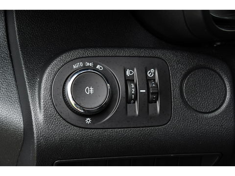 Opel Combo 1.5D L2H1 Edition Camera, Cruise, Carplay, 102pk, Trekhaak, Multimedia, Uniek!