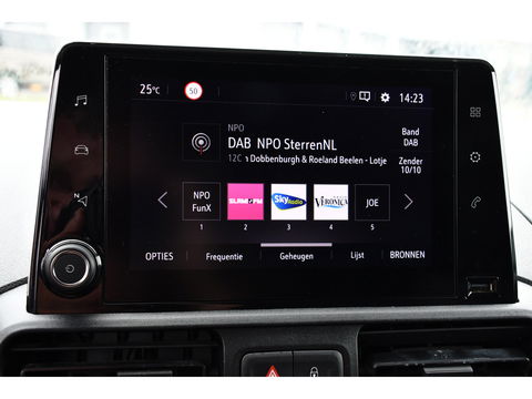 Opel Combo 1.5D L2H1 Edition Camera, Cruise, Carplay, 102pk, Trekhaak, Multimedia, Uniek!