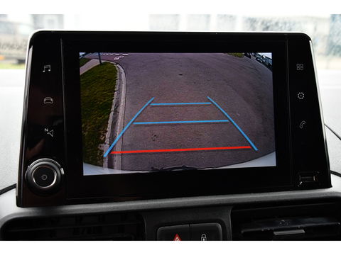 Opel Combo 1.5D L2H1 Edition Camera, Cruise, Carplay, 102pk, Trekhaak, Multimedia, Uniek!