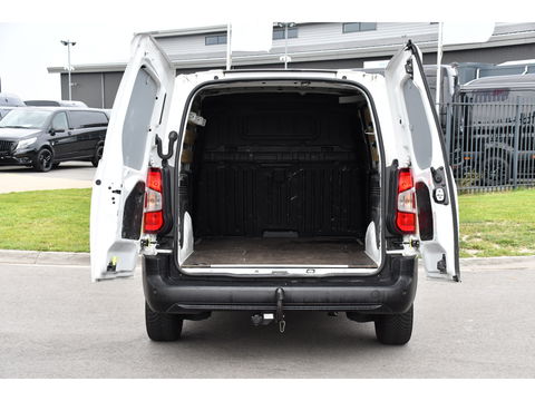 Opel Combo 1.5D L2H1 Edition Camera, Cruise, Carplay, 102pk, Trekhaak, Multimedia, Uniek!