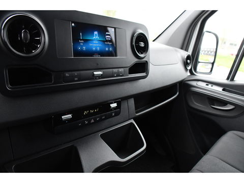 Mercedes-Benz Sprinter 316 2.2 CDI L2H1 AMG Edition Camera, Cruise, Carplay, Multimedia, 164pk, Automaat, Stoelverwarming, Standkachel, Uniek!