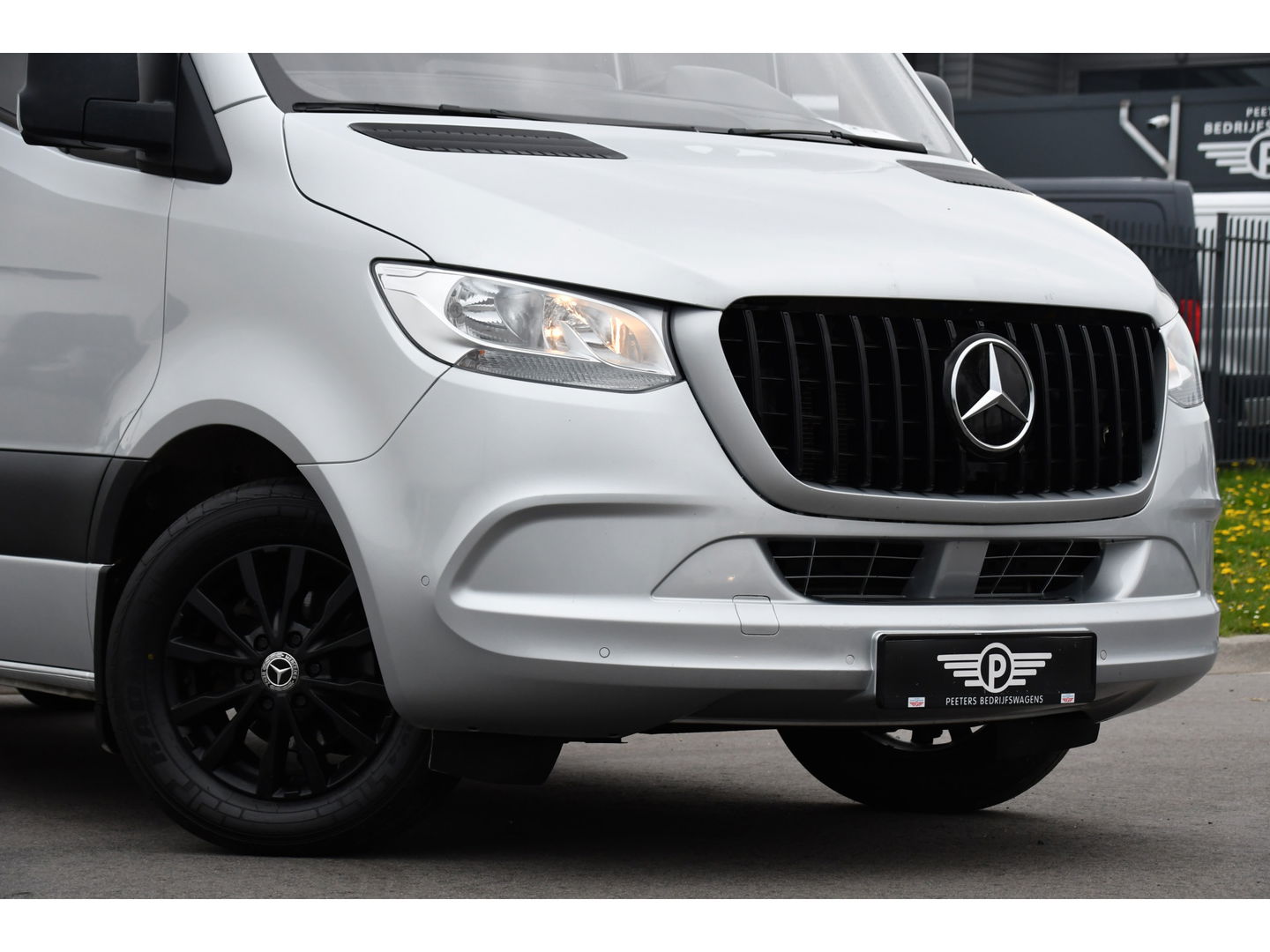 Mercedes-Benz Sprinter 316 2.2 CDI L2H1 AMG Edition Camera, Cruise, Carplay, Multimedia, 164pk, Automaat, Stoelverwarming, Standkachel, Uniek!