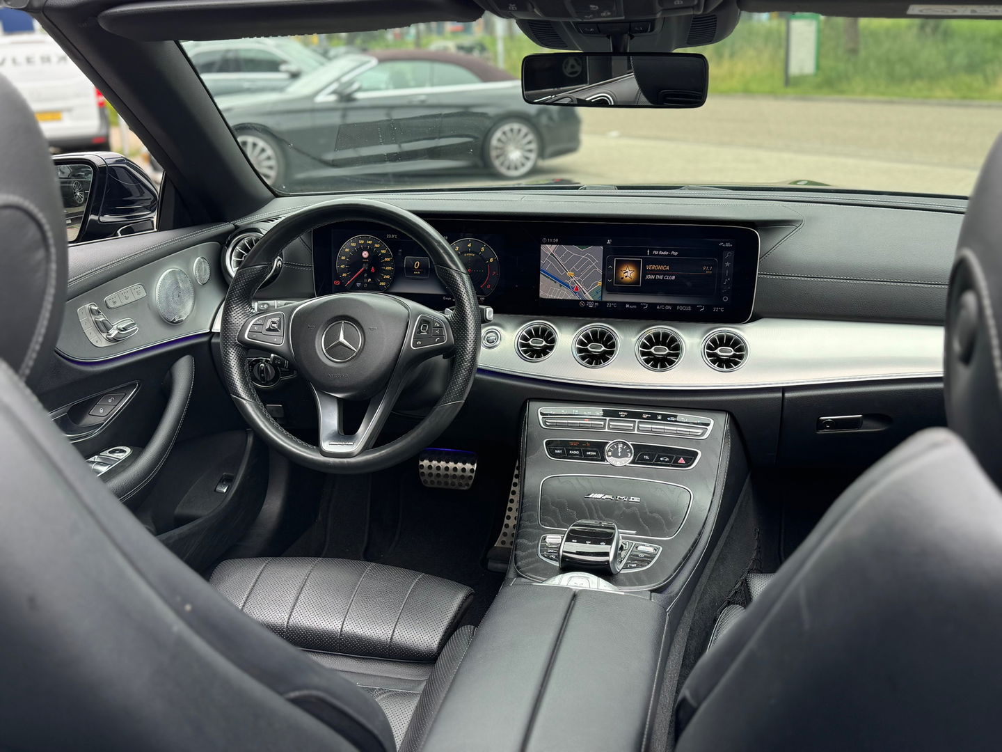 Mercedes-Benz E-Klasse Cabrio 400 4MATIC AMG Burmester|Memory|Luchtvering|333PK|Camera|Stoelkoeling|Keyless