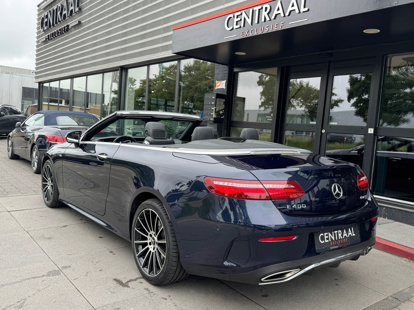 Mercedes-Benz E-Klasse Cabrio 400 4MATIC AMG Burmester|Memory|Luchtvering|333PK|Camera|Stoelkoeling|Keyless