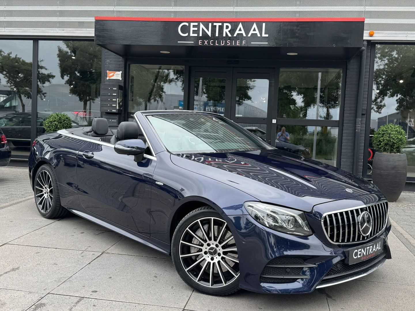 Mercedes-Benz E-Klasse Cabrio 400 4MATIC AMG Burmester|Memory|Luchtvering|333PK|Camera|Stoelkoeling|Keyless