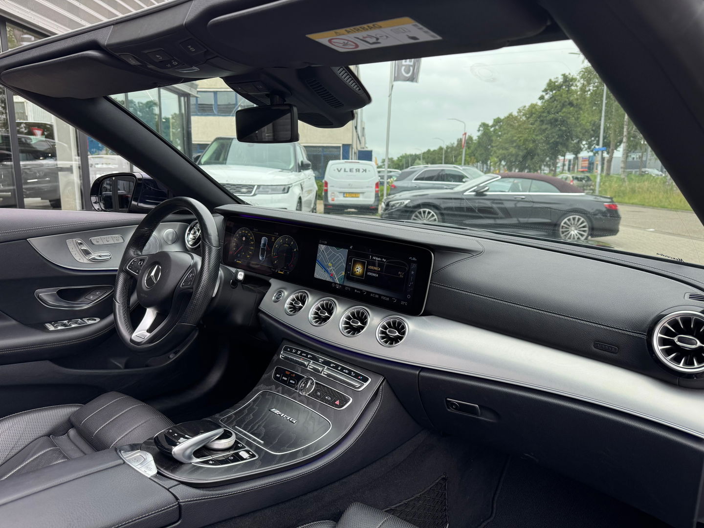 Mercedes-Benz E-Klasse Cabrio 400 4MATIC AMG Burmester|Memory|Luchtvering|333PK|Camera|Stoelkoeling|Keyless