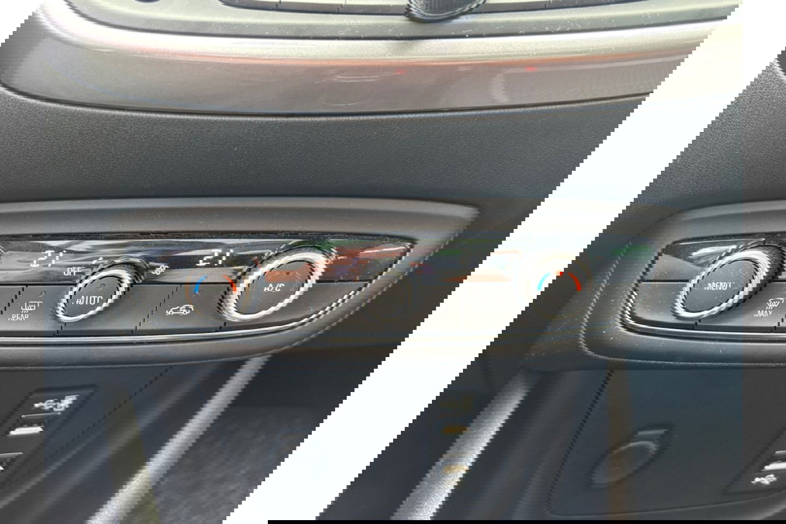 Opel Crossland X 1.2 TURBO 110PK INNOVATION NAVI PDC LMV PANORAMADAK
