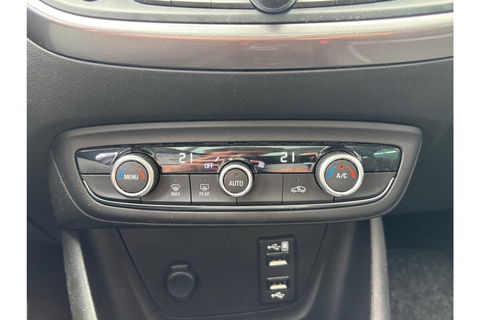 Opel Crossland X 1.2 TURBO 110PK INNOVATION NAVI PDC LMV PANORAMADAK