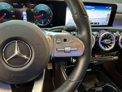 Mercedes-Benz CLA-Klasse 180 AMG Pano|Magno|Sfeer|CarPlay