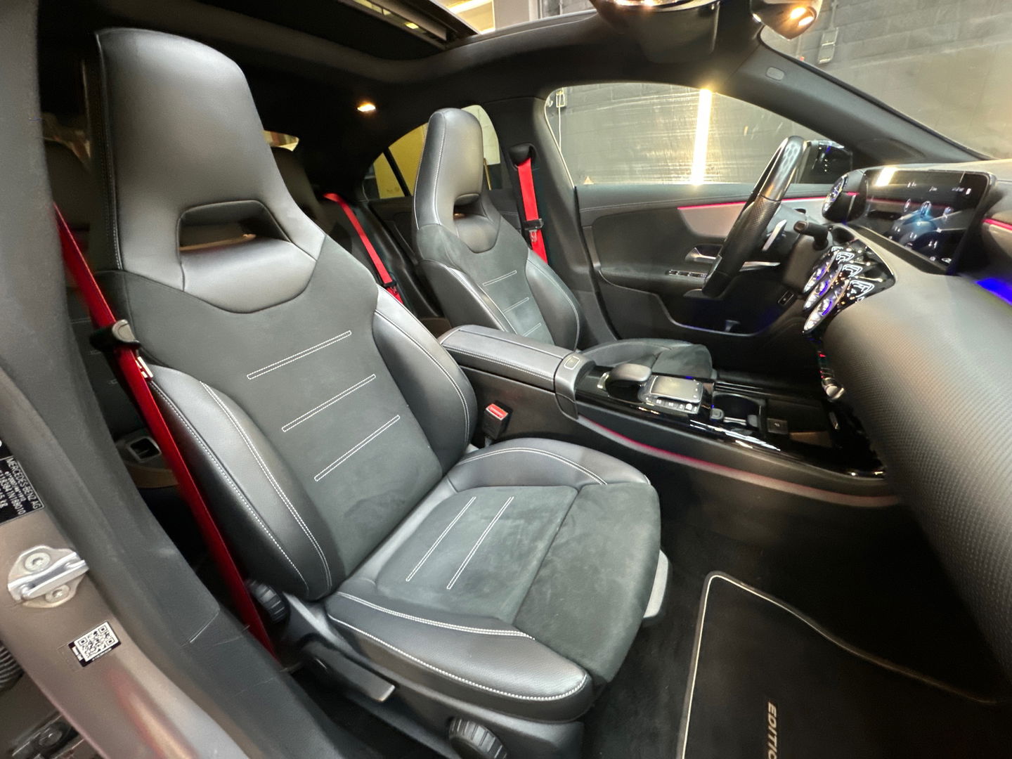 Mercedes-Benz CLA-Klasse 180 AMG Pano|Magno|Sfeer|CarPlay