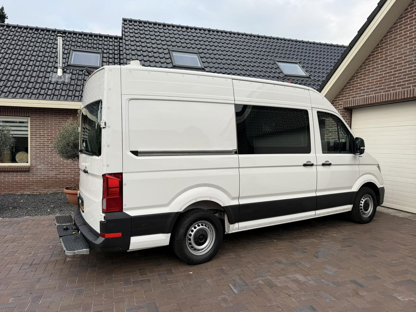 Volkswagen Crafter 35 2.0 TDI L3H3 Highline service bus Sortimo