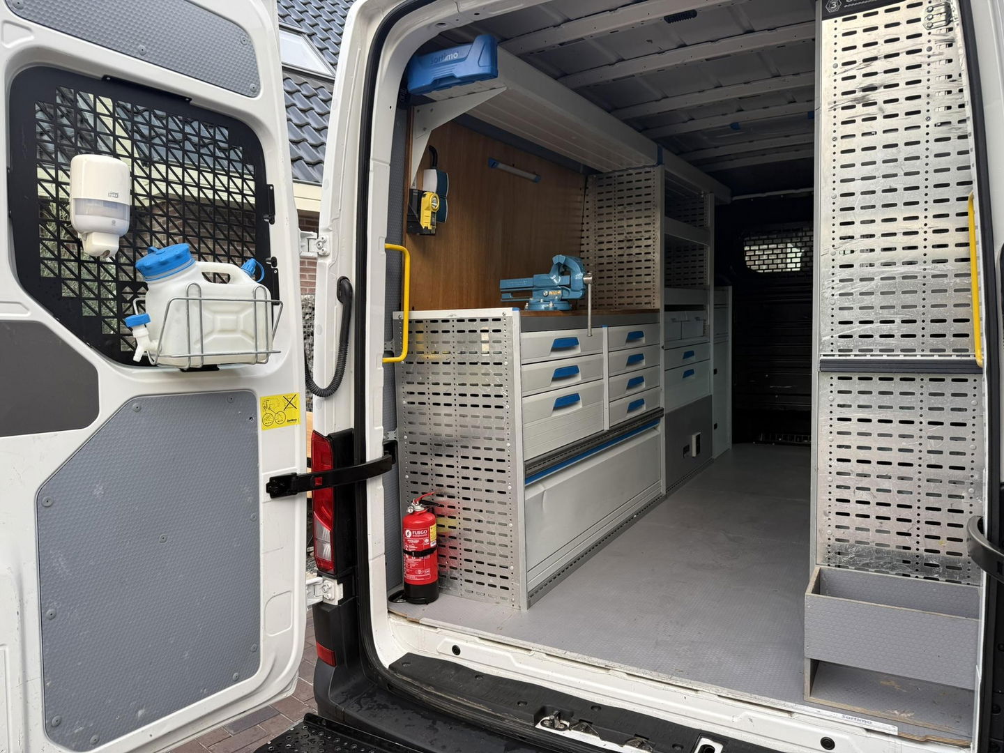 Volkswagen Crafter 35 2.0 TDI L3H3 Highline service bus Sortimo