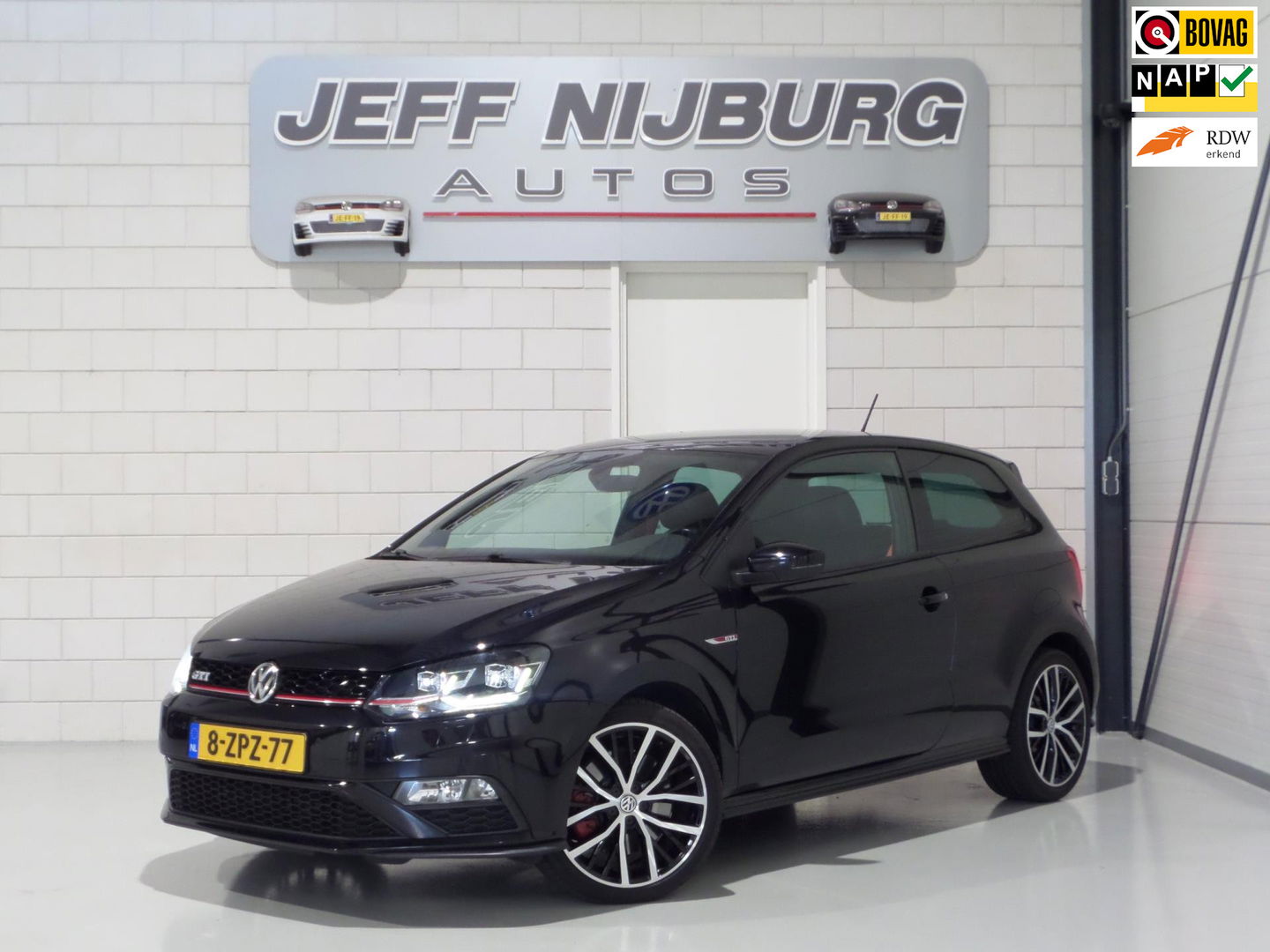 Volkswagen Polo 1.8 TSI GTI DSG "Origineel NL!" Automaat! Full-LED Apple-Carplay Leer/Alcantara Stoelverwarming, in nieuwstaat !