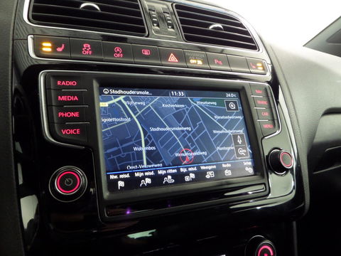 Volkswagen Polo 1.8 TSI GTI DSG "Origineel NL!" Automaat! Full-LED Apple-Carplay Leer/Alcantara Stoelverwarming, in nieuwstaat !
