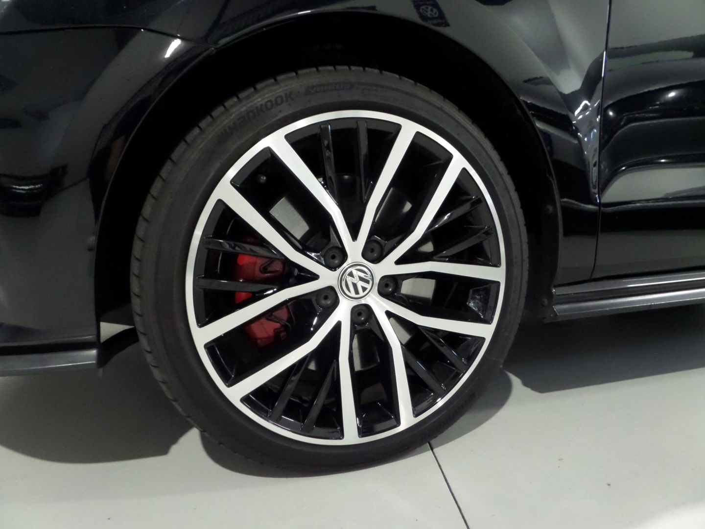 Volkswagen Polo 1.8 TSI GTI DSG "Origineel NL!" Automaat! Full-LED Apple-Carplay Leer/Alcantara Stoelverwarming, in nieuwstaat !