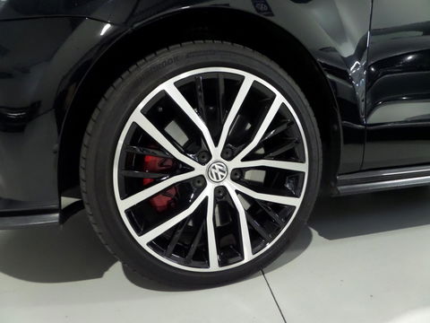Volkswagen Polo 1.8 TSI GTI DSG "Origineel NL!" Automaat! Full-LED Apple-Carplay Leer/Alcantara Stoelverwarming, in nieuwstaat !