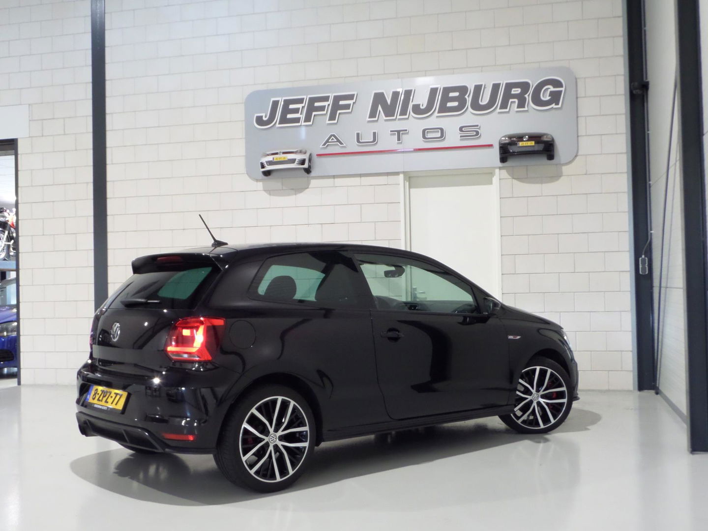 Volkswagen Polo 1.8 TSI GTI DSG "Origineel NL!" Automaat! Full-LED Apple-Carplay Leer/Alcantara Stoelverwarming, in nieuwstaat !