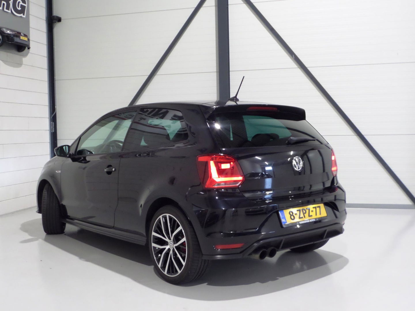 Volkswagen Polo 1.8 TSI GTI DSG "Origineel NL!" Automaat! Full-LED Apple-Carplay Leer/Alcantara Stoelverwarming, in nieuwstaat !