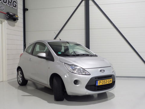 Ford Ka 1.2 Trend Bluetooth Lichtmetalen velgen Elektrische ramen Technisch goede auto & volledige historie aanwezig !