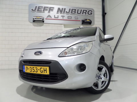 Ford Ka 1.2 Trend Bluetooth Lichtmetalen velgen Elektrische ramen Technisch goede auto & volledige historie aanwezig !