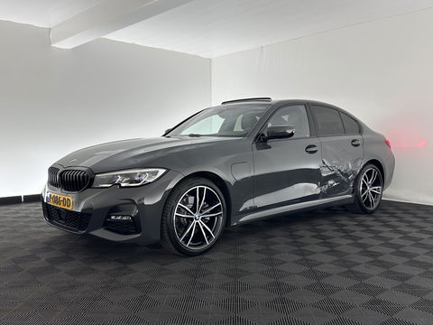 BMW 3-serie 320e Business Edition Plus (INCL.BTW) *PANO | LASER-LIGHT | FULL-LEATHER | ADAPTIVE-CRUISE | CAMERA | SPORT/HEATED-SEATS | DIGI-COCKPIT | KEYLESS | HIFI-SOUND | AMBIENT-LIGHT | DAB+ | NAVI-FULLMAP | 19''ALU*