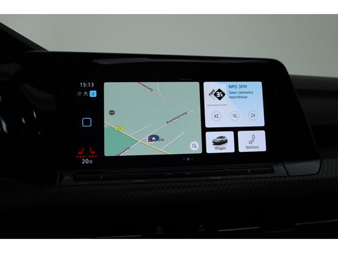 Volkswagen Golf 1.5 eTSI R-Line | Pano | Camera | IQ. Light | Dodehoekdet. | Carplay & Android Auto | Keyless