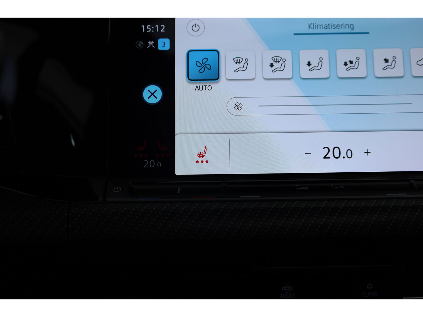 Volkswagen Golf 1.5 eTSI R-Line | Pano | Camera | IQ. Light | Dodehoekdet. | Carplay & Android Auto | Keyless