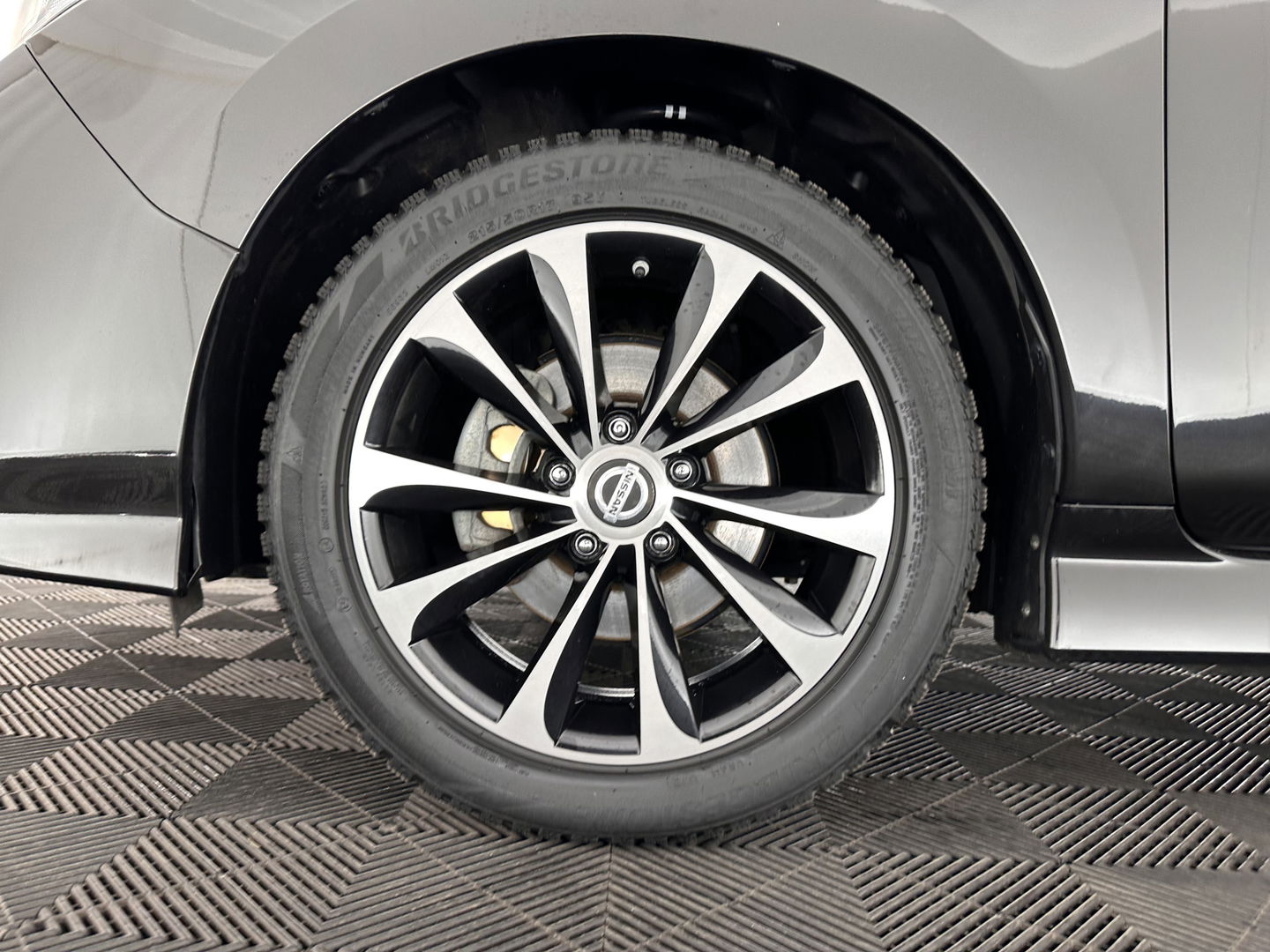Nissan Leaf 2.ZERO EDITION 40 kWh Aut. *ADAPTIVE-CRUISE | TOP-VIEW | BLIND-SPOT | KEYLESS | DAB+ | LANE-ASSIST | ECC | PDC | COMFORT/HEATED-SEATS | CARPLAY | 17"ALU*