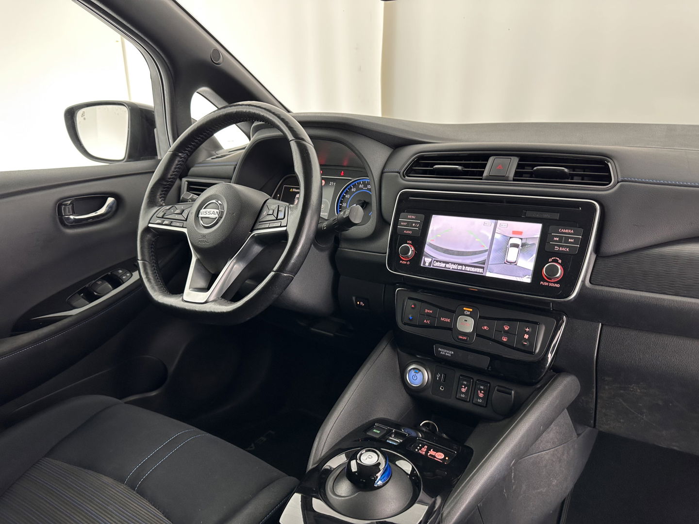 Nissan Leaf 2.ZERO EDITION 40 kWh Aut. *ADAPTIVE-CRUISE | TOP-VIEW | BLIND-SPOT | KEYLESS | DAB+ | LANE-ASSIST | ECC | PDC | COMFORT/HEATED-SEATS | CARPLAY | 17"ALU*