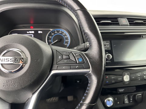 Nissan Leaf 2.ZERO EDITION 40 kWh Aut. *ADAPTIVE-CRUISE | TOP-VIEW | BLIND-SPOT | KEYLESS | DAB+ | LANE-ASSIST | ECC | PDC | COMFORT/HEATED-SEATS | CARPLAY | 17"ALU*