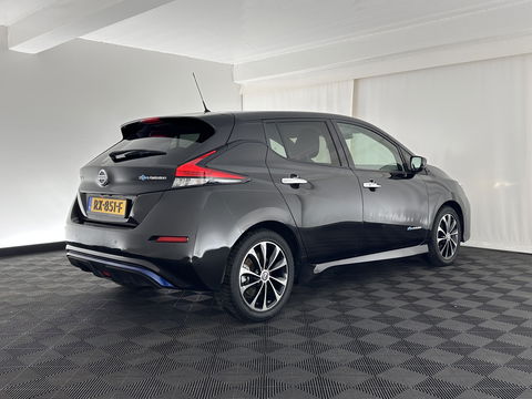 Nissan Leaf 2.ZERO EDITION 40 kWh Aut. *ADAPTIVE-CRUISE | TOP-VIEW | BLIND-SPOT | KEYLESS | DAB+ | LANE-ASSIST | ECC | PDC | COMFORT/HEATED-SEATS | CARPLAY | 17"ALU*