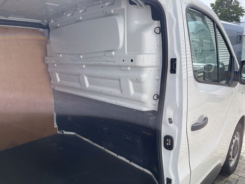 Fiat Talento 2.0 MultiJet 145pk L2H1 / vaste prijs rijklaar € 16.950 ex btw / lease vanaf € 285 / airco / cruise / navigatie / trekhaak / dakdragers / achteruit rijcamera / euro 6 / bpm vrij !
