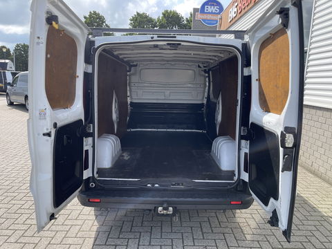 Fiat Talento 2.0 MultiJet 145pk L2H1 / vaste prijs rijklaar € 16.950 ex btw / lease vanaf € 285 / airco / cruise / navigatie / trekhaak / dakdragers / achteruit rijcamera / euro 6 / bpm vrij !