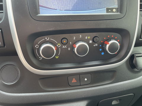 Fiat Talento 2.0 MultiJet 145pk L2H1 / vaste prijs rijklaar € 16.950 ex btw / lease vanaf € 285 / airco / cruise / navigatie / trekhaak / dakdragers / achteruit rijcamera / euro 6 / bpm vrij !