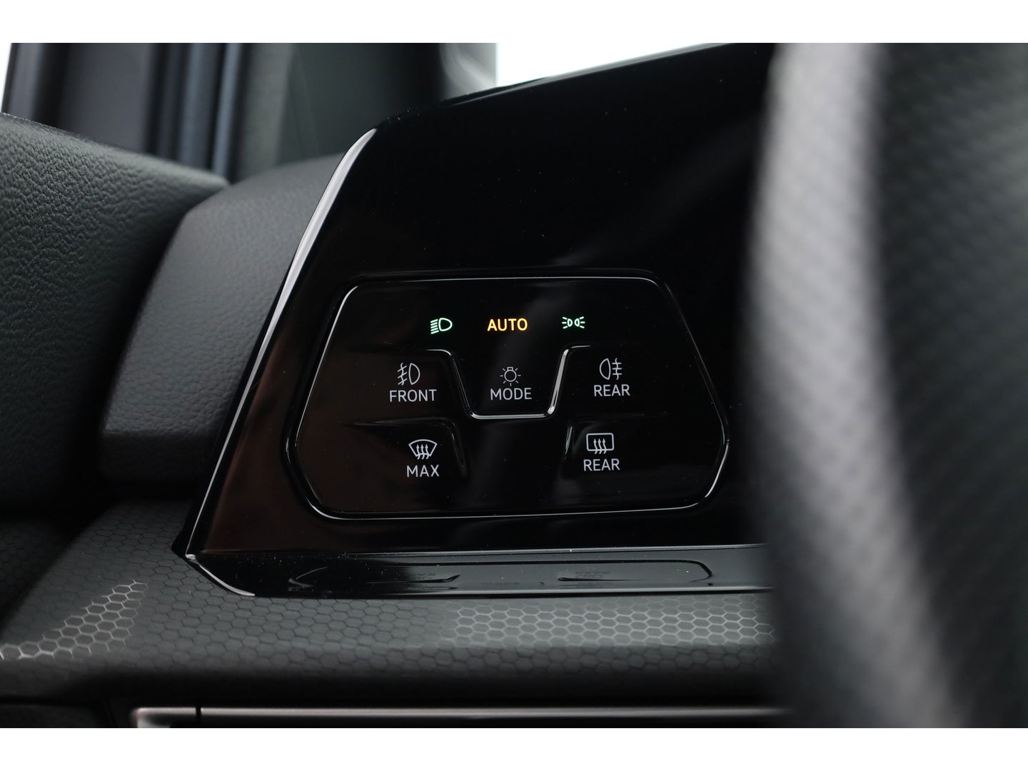 Volkswagen Golf 1.4 eHybrid GTE | Navi | Mistlampen | Apple CarPlay | Stoel- Stuurverw. | IQ. Light |