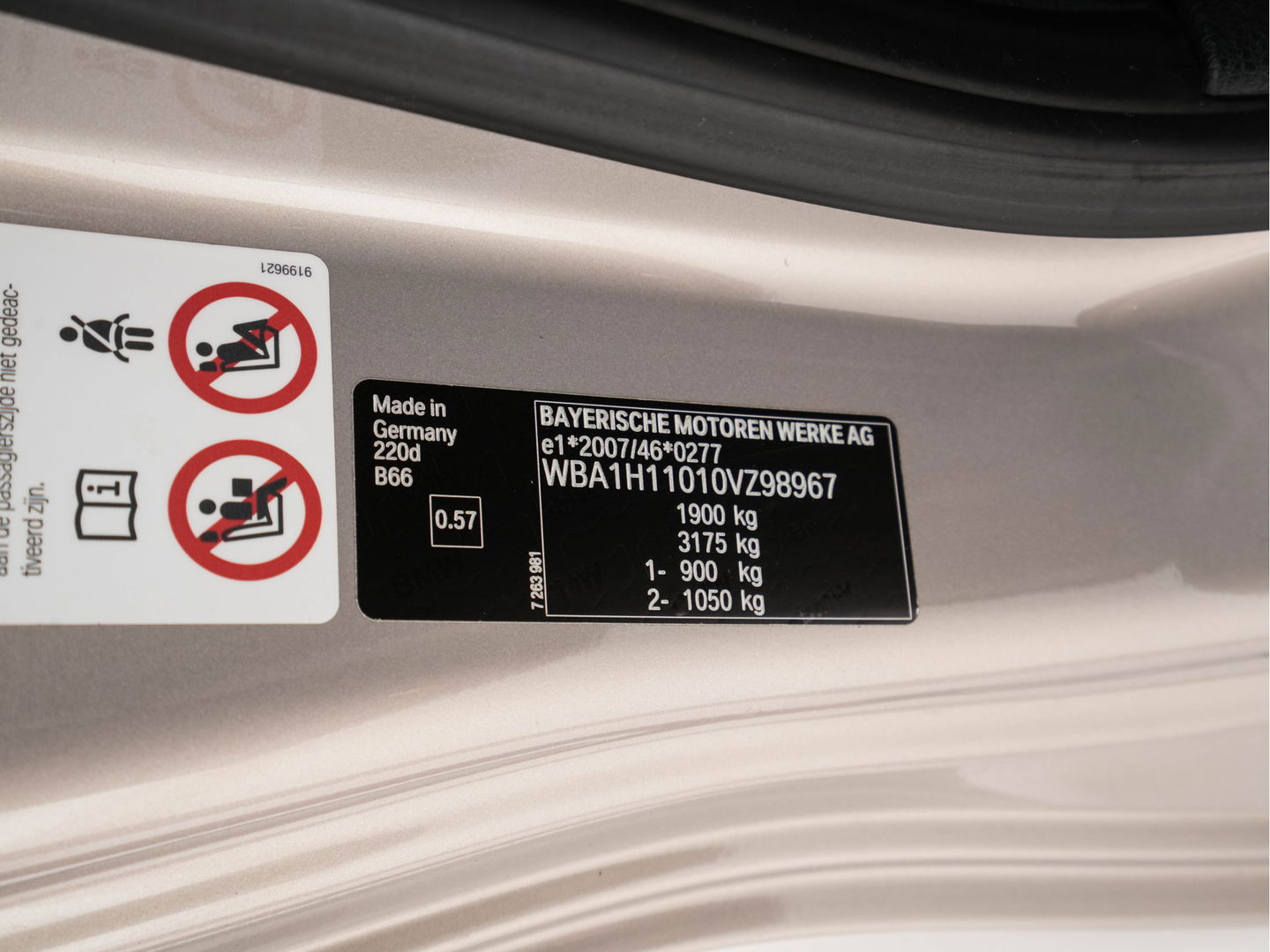 BMW 2 Serie Coupé 220d High Executive Aut. *LUXURY-LEATHER | BI-XENON | NAVI-FULLMAP | HIFI-SOUND | HEATED-SPORTSEATS | KEYLESS | ECC | SHIFT-PADDLES | PDC | CRUISE | 17''ALU*