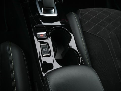 Peugeot e-208 EV GT Pack 50 kWh [ 3-Fase ] (INCL-BTW) *FULL-LED | DIGI-COCKPIT | BLINDSPOT | CAMERA | LEATHER-ALCANTARA | NAVI-FULLMAP | LANE-ASSIST | KEYLESS | DAB | CCS-FASTLOADER | HEATED-SPORTSEATS | AMBIENT-LIGHT | 17"ALU*